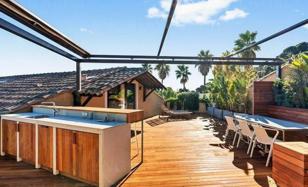 Renovated duplex apartment in the center of Saint-Jean-Cap-Ferrat, Cote d'Azur, France for 1,980,000 €