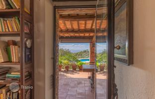 3-bedroom country house 550 m² in Montegabbione for 990,000 €
