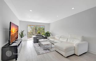 2-bedroom apartments in condo 107 m² in Coconut Creek for $350,000