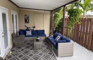 3-bedroom townhouse 156 m² in Hialeah for $475,000