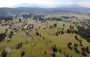 Land plot 6,800 m² in Zabljak (city) for 260,000 €