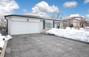 11-bedroom house in Scarborough for C$1,776,000