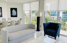 Condo – Collins Avenue, Miami, Florida,  USA for $1,150,000