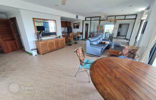 3-bedroom apartment 278 m² in Jomtien for $270,000