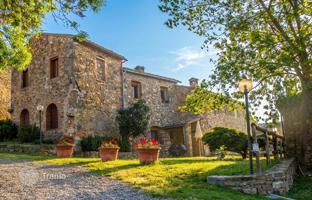 9-bedroom mansion in Poggibonsi for 1,250,000 €