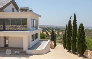 5-bedroom cottage 650 m² in Tala for 2,200,000 €