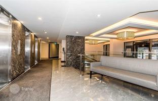 6-bedroom apartment in Etobicoke for C$880,000