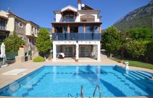 4-bedroom villa 200 m² in Fethiye for 25,565,000 TRY