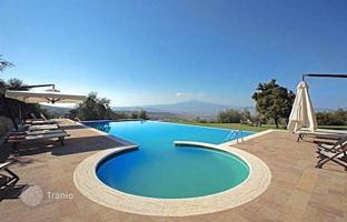 8-bedroom villa 665 m² in Pienza for 2,900,000 €
