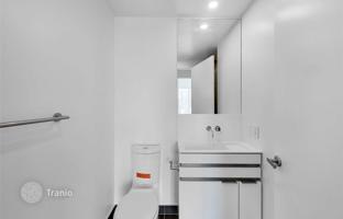 2-bedroom apartment in Yonge Street for C$1,338,000