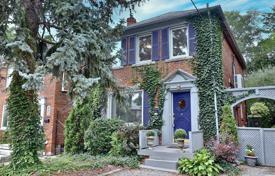 Townhome – Bathurst Street, Toronto, Ontario,  Canada for C$1,845,000