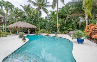 3-bedroom house 299 m² in Miami for $2,880,000