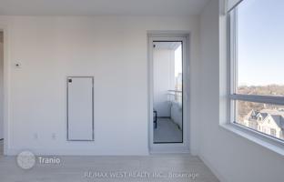 5-bedroom apartment in Saint Clair Avenue West for C$1,124,000