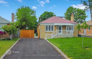 20-bedroom house in North York for C$1,725,000