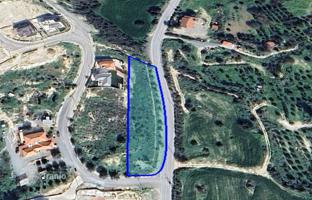 Land plot 2,825 m² in Tochni for 490,000 €