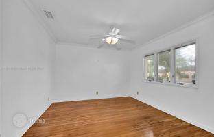 4-bedroom house 296 m² in Coral Gables for $1,825,000