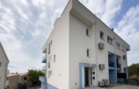 CRIKVENICA, DRAMALJ — Penthouse in a new building, second row to the sea. Price on request