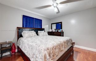 2-bedroom apartments in condo 90 m² in Miami for $330,000