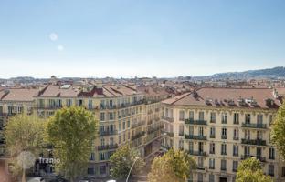 Classic style five-room apartment, Cimiez, Nice, France for 1,850,000 €