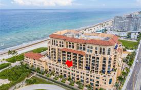 Stylish apartment with ocean views in a residence on the first line of the beach, Hollywood, Florida, USA for $1,898,000