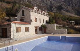 Old stone house in Risan, great sea views! Recently renovated with swimming pool, great outside area for 599,000 € Old stone house in Risan, great sea views! Recently renovated with swimming pool, great outside area for 599,000 €