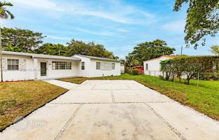 4-bedroom house 134 m² in Miami for $535,000