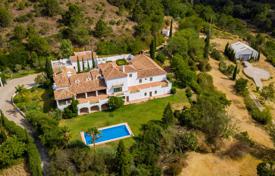 Villa for sale in El Velerin, Estepona for 7,500,000 €