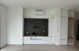 Bright two-bedroom apartment with a parking in district XI, Budapest, Hungary for 375,000 €