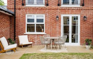 4-bedroom cottage 160 m² in London. Price on request