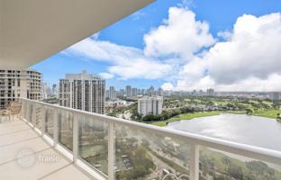 2-bedroom apartments in condo 167 m² in Aventura for $700,000