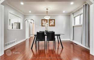 6-bedroom house in Scarborough for C$1,681,000