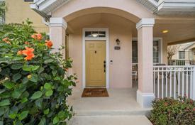 Condo – Stuart, Florida, USA for $325,000