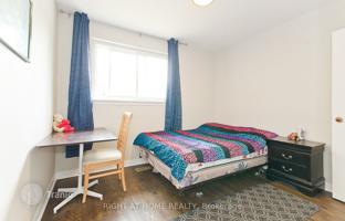 11-bedroom townhouse in North York for C$1,424,000