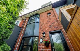 Terraced house – Old Toronto, Toronto, Ontario,  Canada for 850,000 €