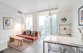 Apartment – Peter Street, Old Toronto, Toronto,  Ontario,   Canada for C$677,000