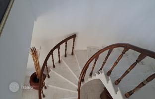 3-bedroom villa 200 m² in Aradippou for 395,000 €