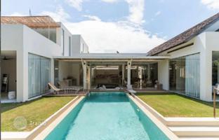 3-bedroom villa 400 m² in Pererenan for $1,300,000
