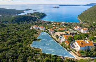 Land plot 4,556 m² in Herceg Novi for 1,367,000 €