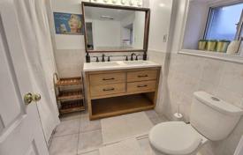 Townhome – Dundas Street East, Old Toronto, Toronto,  Ontario,   Canada for C$1,560,000