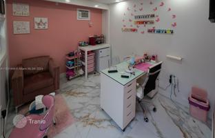 4-bedroom house 255 m² in Miami for $790,000