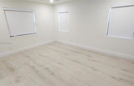 Townhome – Hollywood, Florida, USA for $849,000