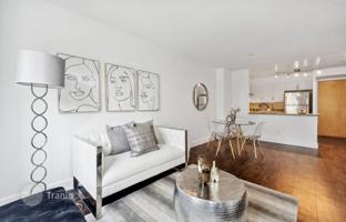4-bedroom apartment in Queens Quay West for C$774,000