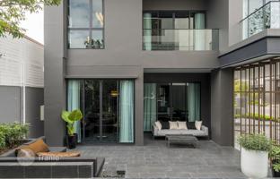 Complex of villas with swimming pools, lounge areas and clubhouses, Bangkok, Thailand for From $1,548,000