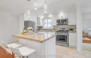 8-bedroom house in East York for C$1,294,000