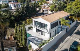 Villa for sale in Nueva Andalucia for 2,275,000 €