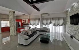 Villa – Pattaya, Chonburi, Thailand for 190,000 €