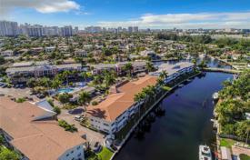 Apartment – Hallandale Beach, Florida, USA for $325,000
