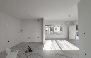 4-bedroom house 180 m² in Malinska for 675,000 €