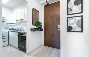 1-bedroom apartment in Harbour Square for C$700,000