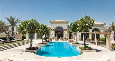 Mushrif Village — gated residence by Select Group with swimming pools, gardens and a club in Mirdif, Dubai